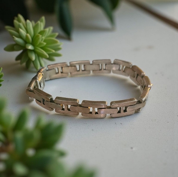 Meet your Posher, Rebecca, Peter, Beau & Duke Golden Retrievers, & Tracey Beagle - Picture 10 of 16